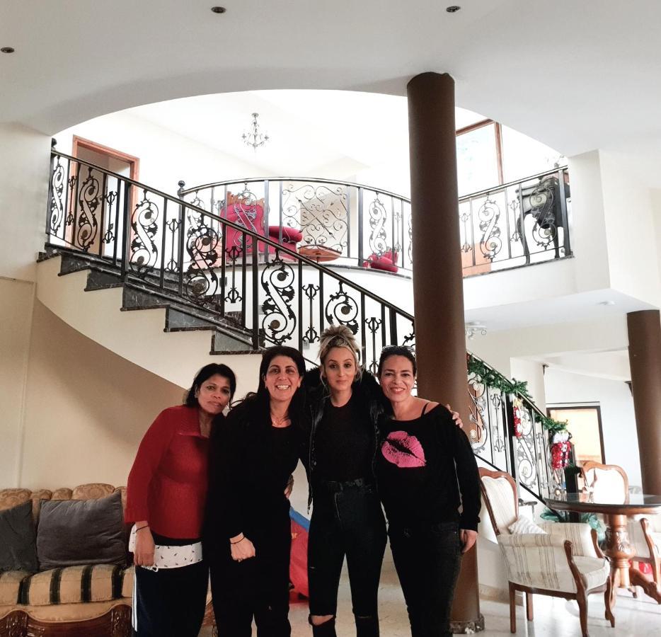 Larnaca Mansion Ideal For 3 Families Or More Экстерьер фото
