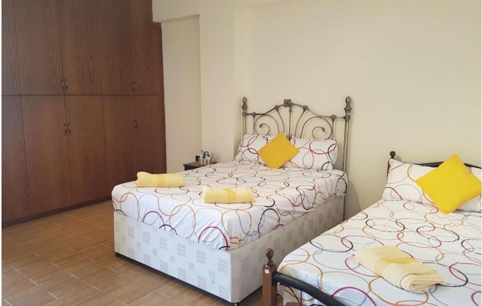 Larnaca Mansion Ideal For 3 Families Or More Экстерьер фото