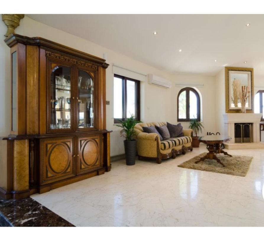 Larnaca Mansion Ideal For 3 Families Or More Экстерьер фото
