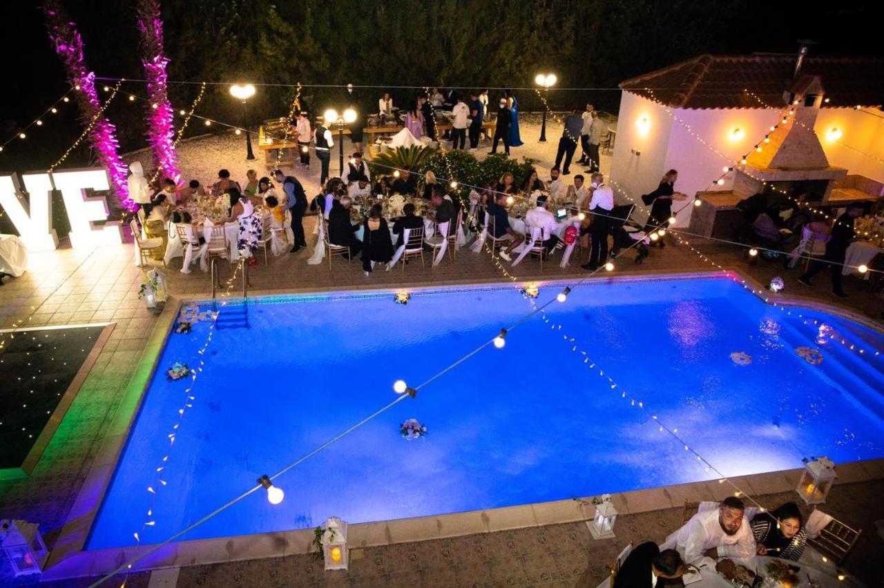 Larnaca Mansion Ideal For 3 Families Or More Экстерьер фото