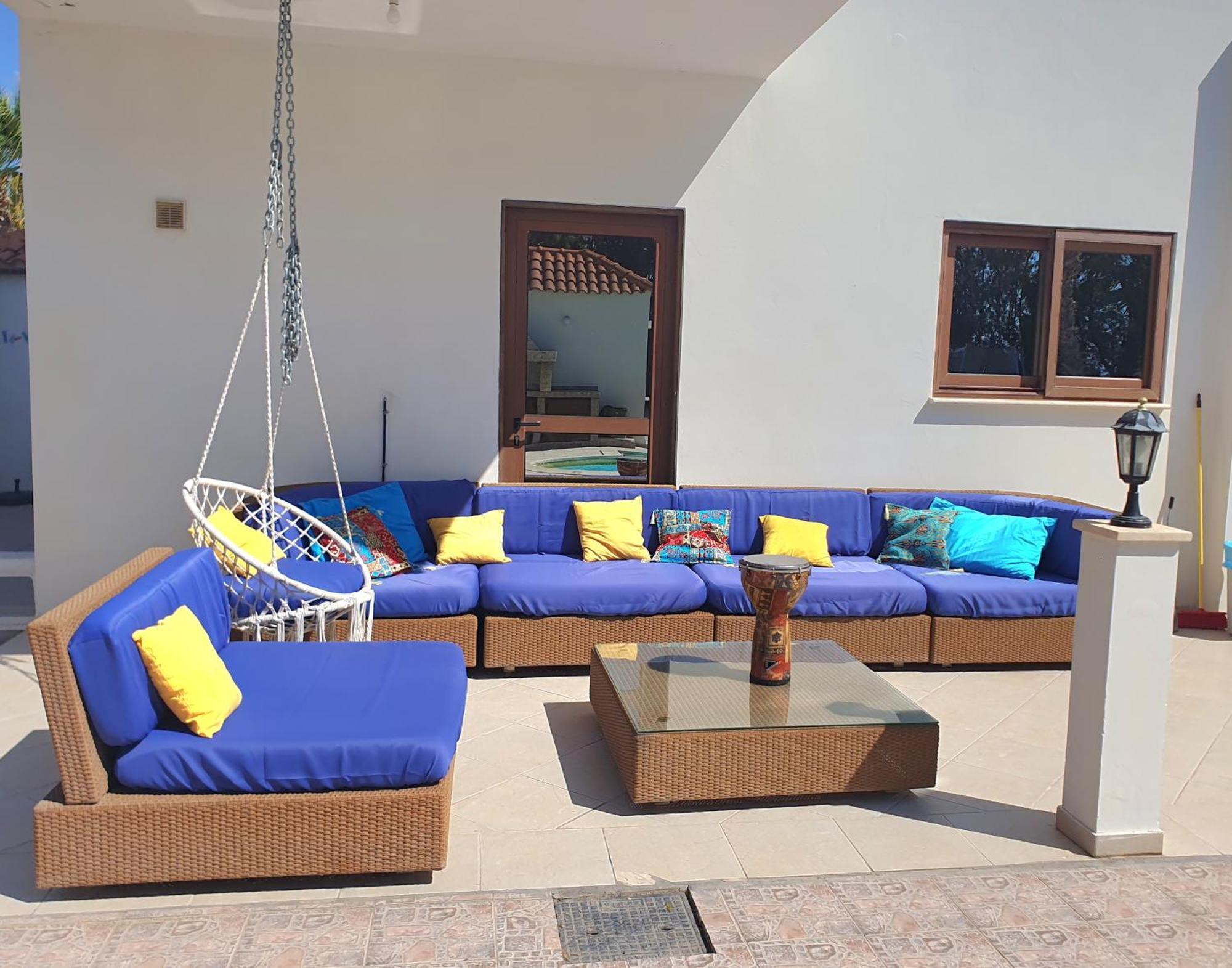 Larnaca Mansion Ideal For 3 Families Or More Экстерьер фото